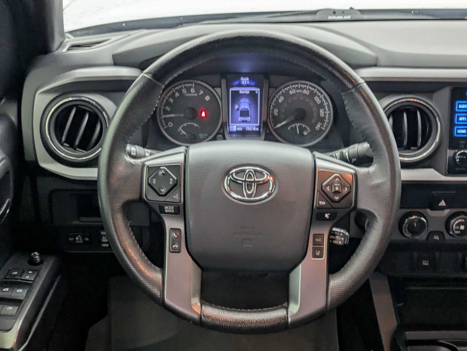 Thumbnail: 2019 Toyota Tacoma - 24
