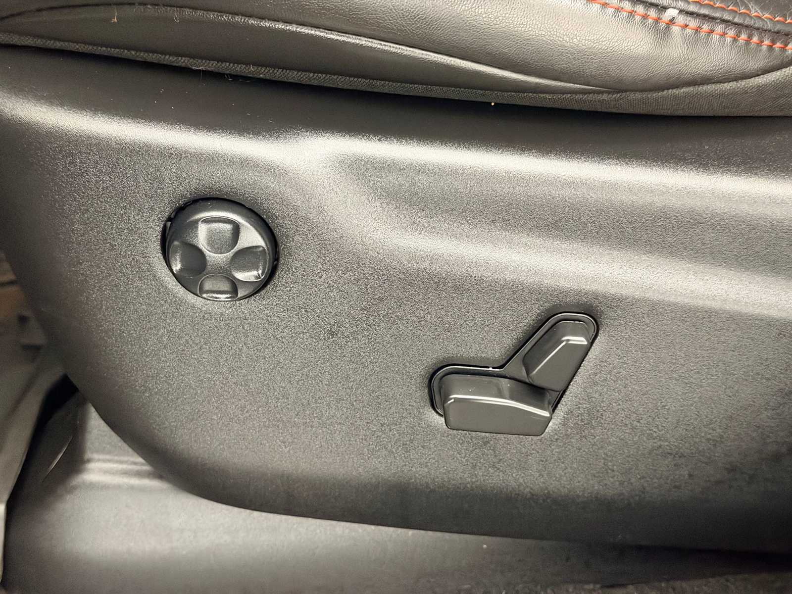 Thumbnail: 2021 Jeep Grand Cherokee - 19