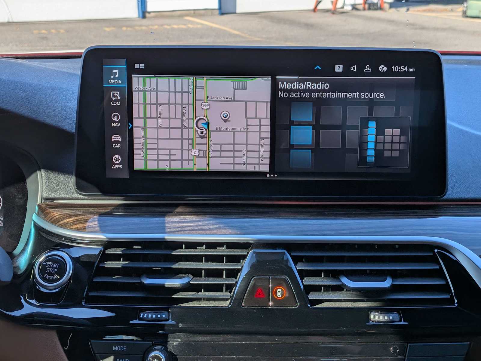 Thumbnail: 2023 BMW 5 Series - 28