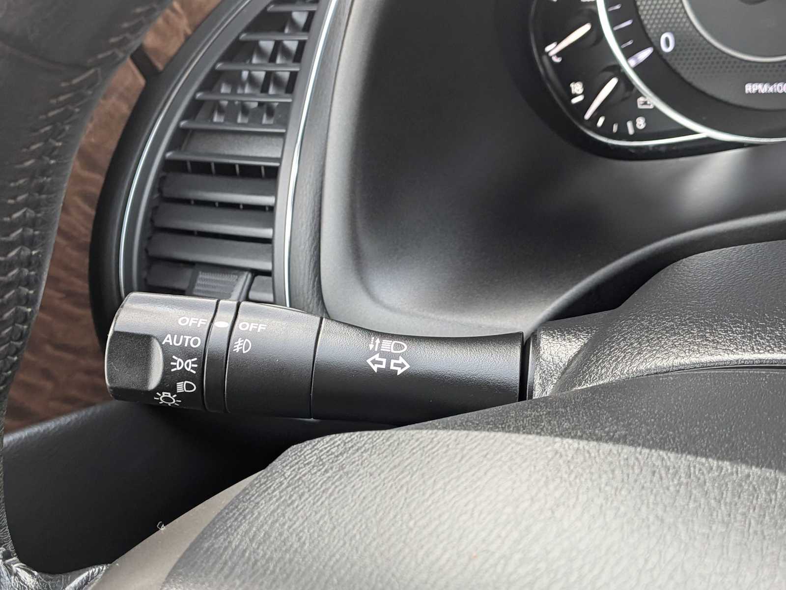 Thumbnail: 2019 Nissan Armada - 27