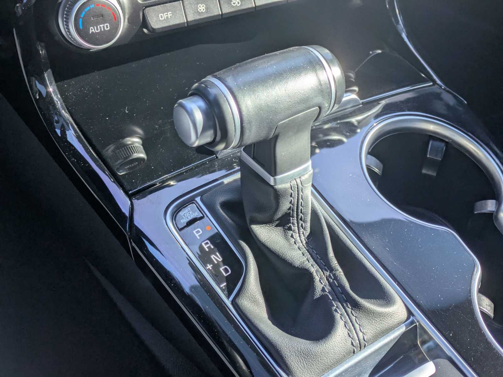 Thumbnail: 2022 Kia Stinger - 31