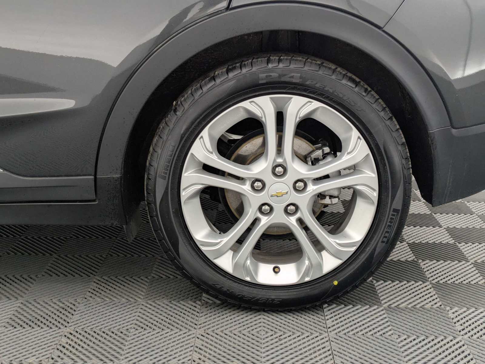 Thumbnail: 2020 Chevrolet Bolt EV - 13