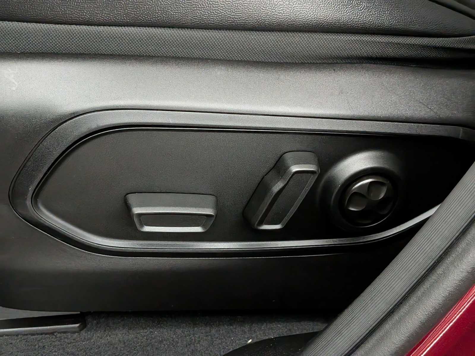 Thumbnail: 2024 Jeep Grand Cherokee - 18