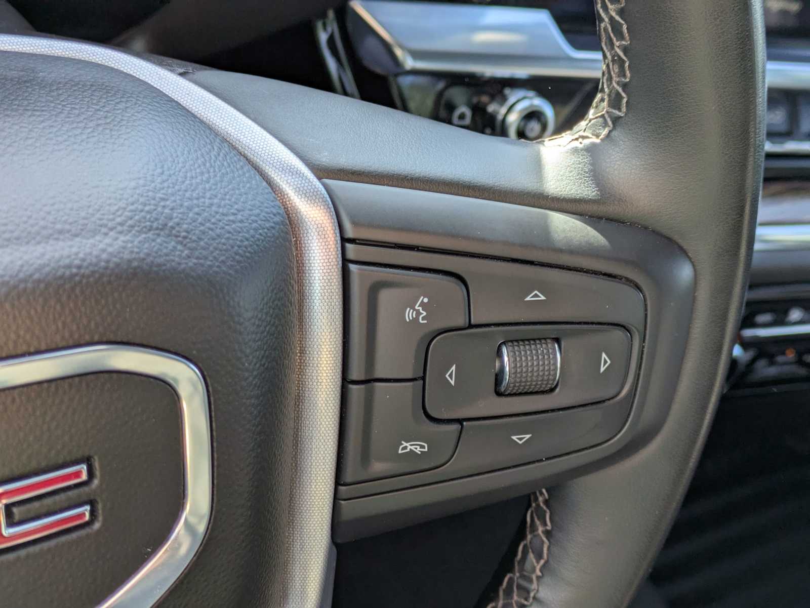 Thumbnail: 2024 GMC Sierra 3500 - 26