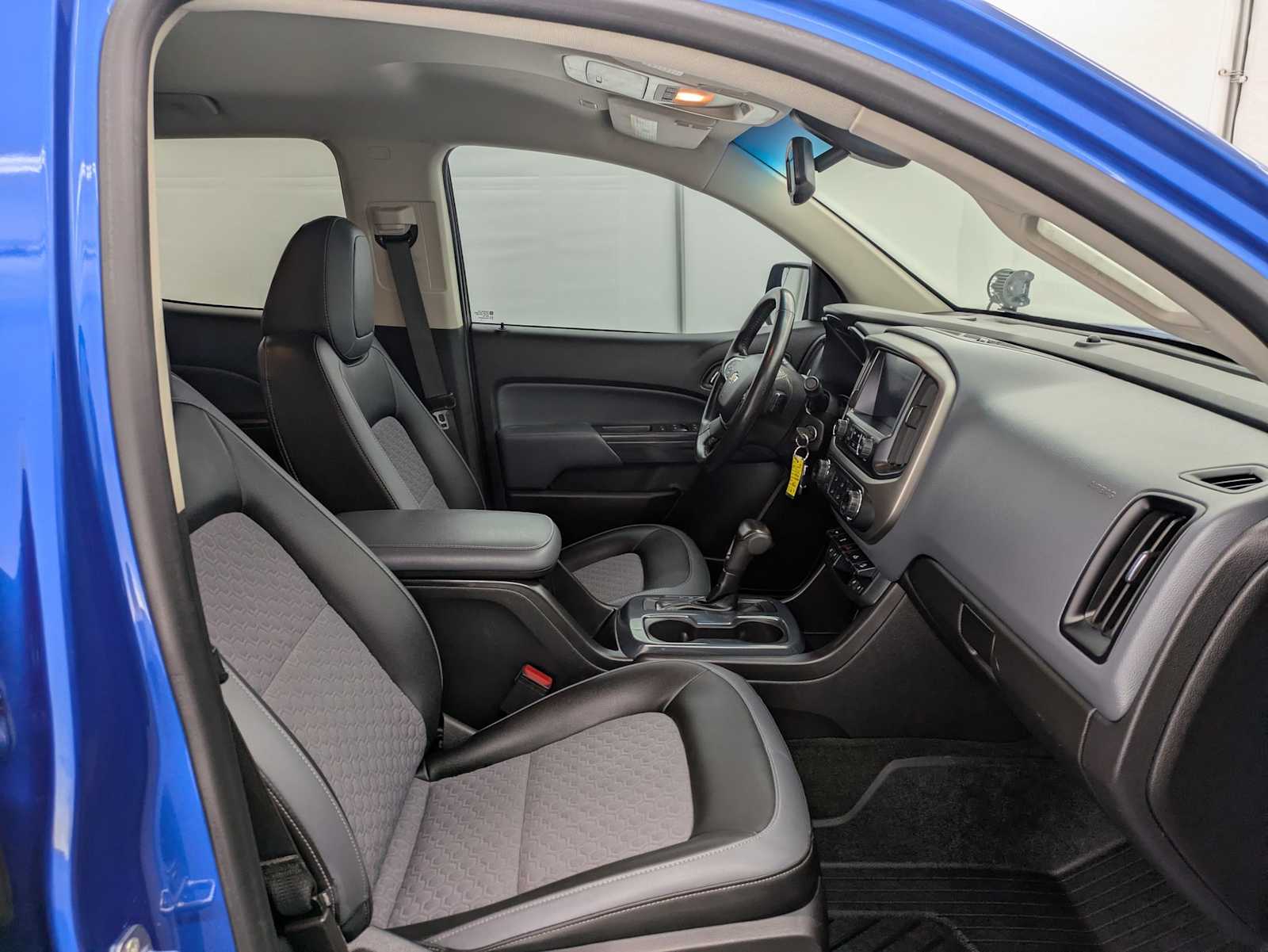 Thumbnail: 2018 Chevrolet Colorado - 21