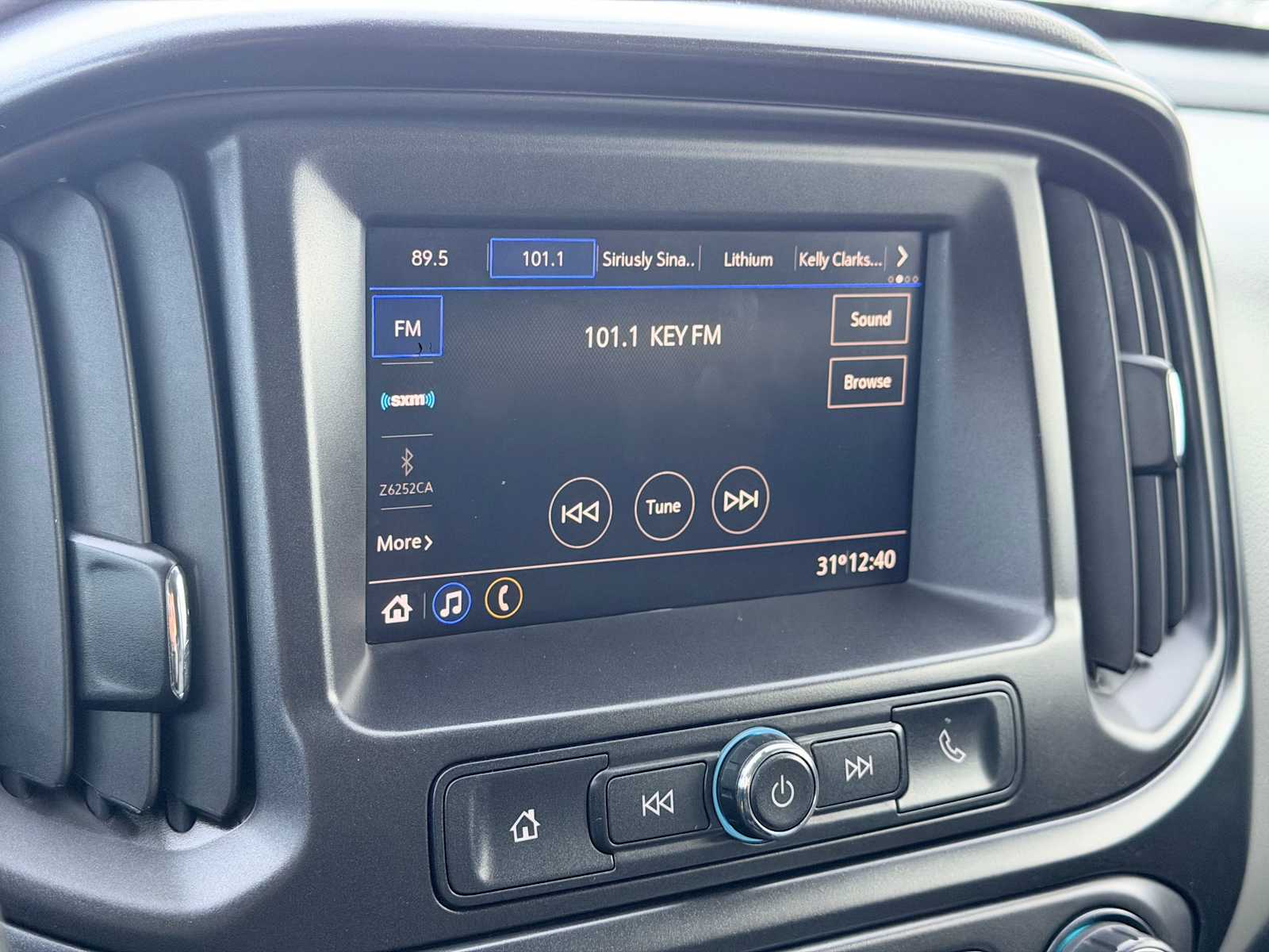 Thumbnail: 2021 Chevrolet Colorado - 30