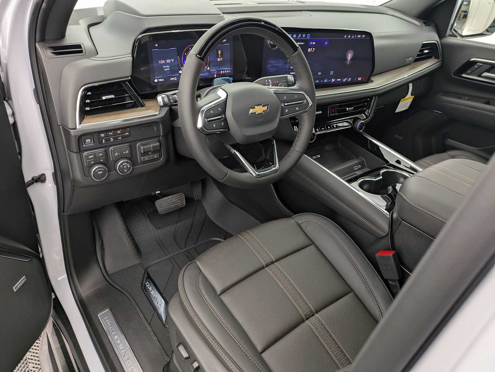 Thumbnail: 2026 Chevrolet Suburban - 2