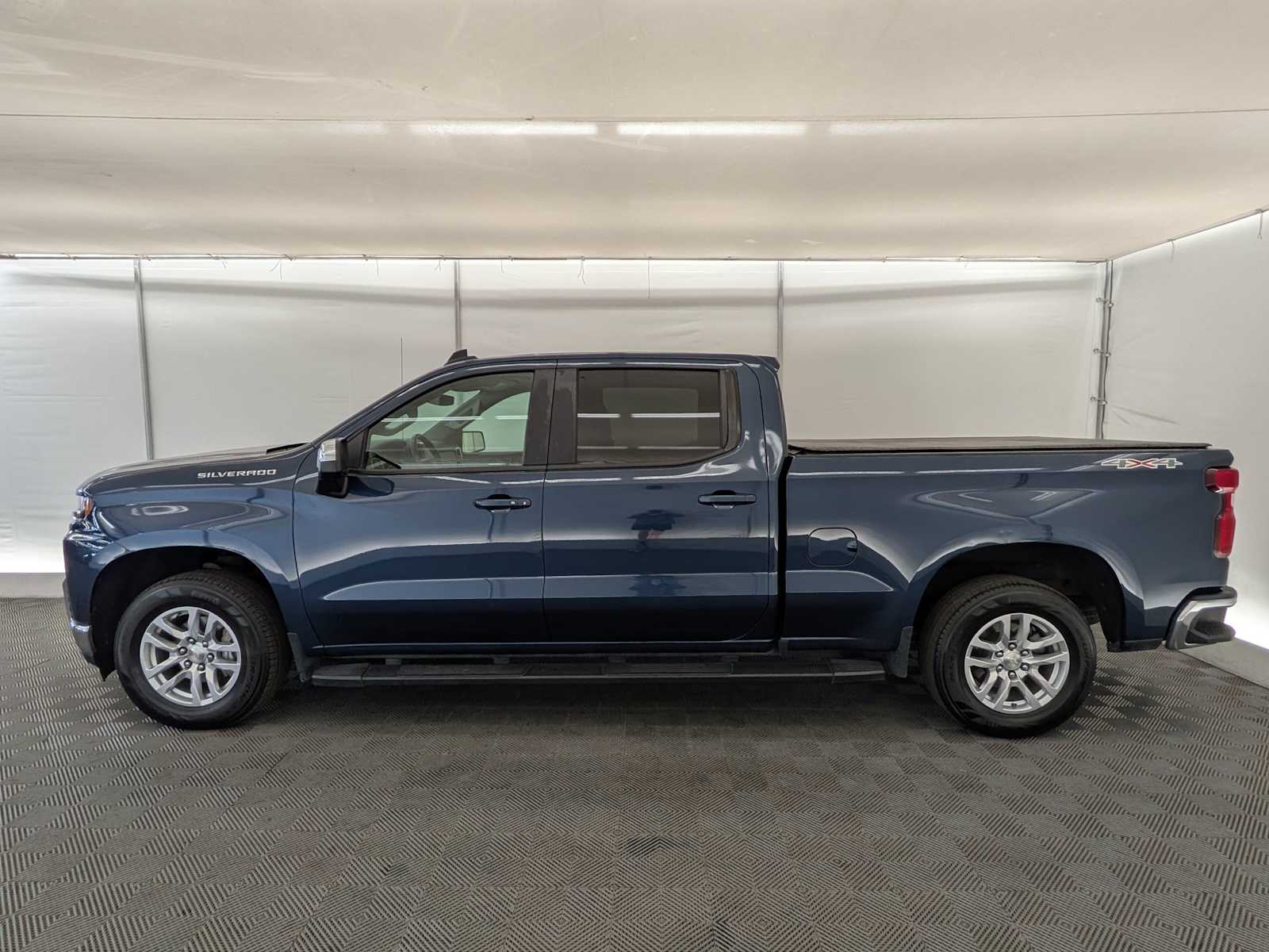 Thumbnail: 2022 Chevrolet Silverado 1500 - 3