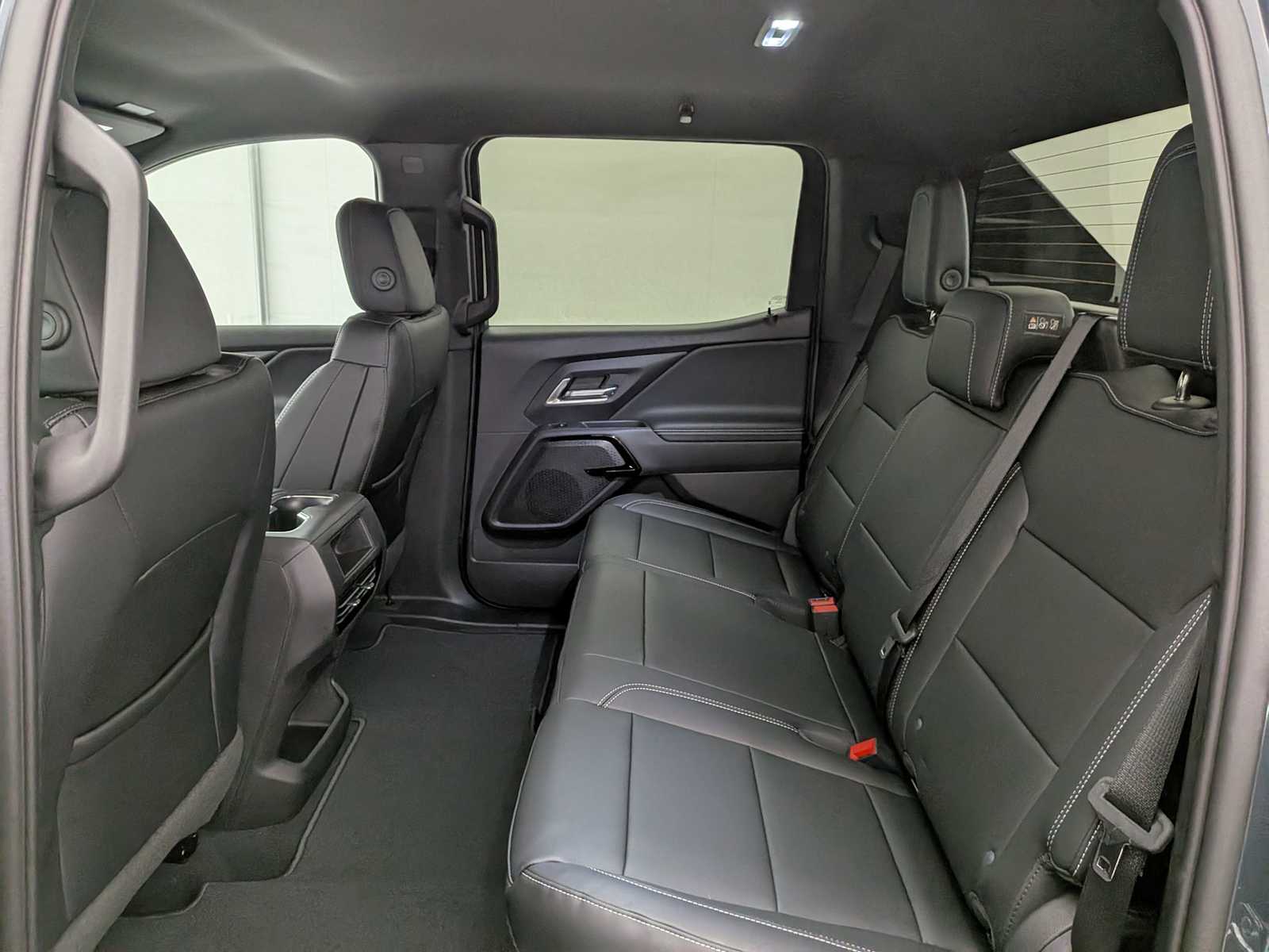 Thumbnail: 2026 Chevrolet Silverado EV - 18