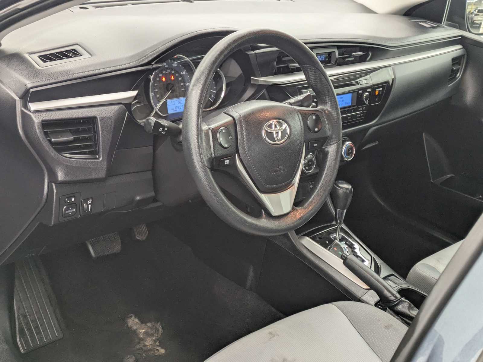 Thumbnail: 2015 Toyota Corolla - 2