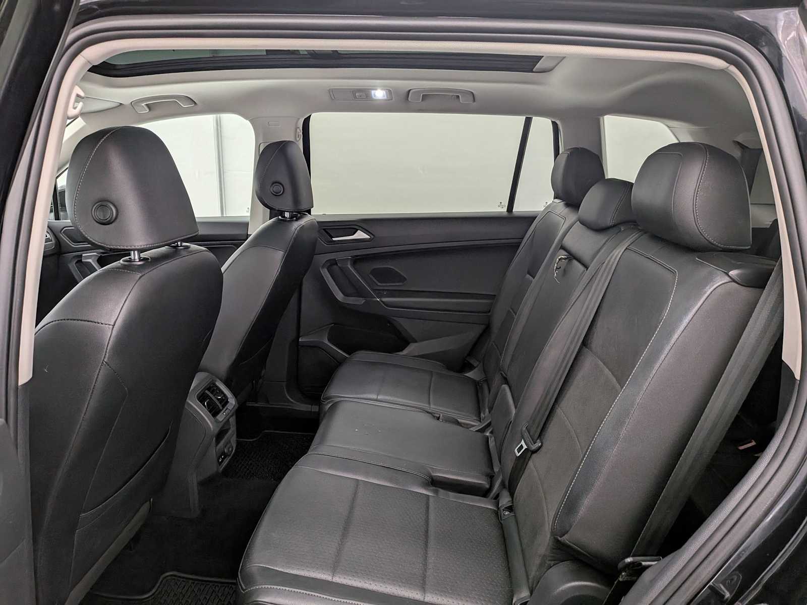 Thumbnail: 2020 Volkswagen Tiguan - 21