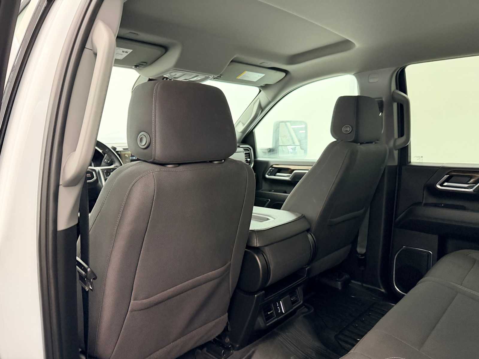 Thumbnail: 2025 GMC Sierra 3500 - 20