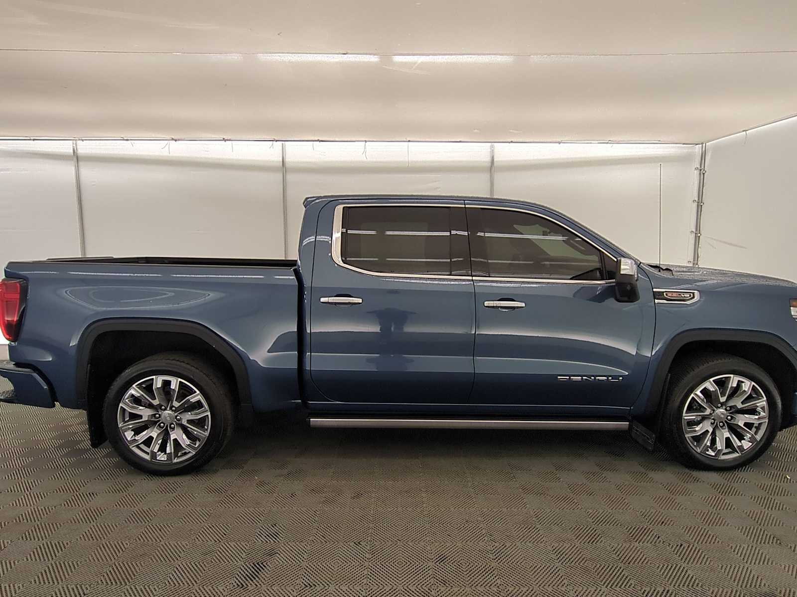 Thumbnail: 2024 GMC Sierra 1500 - 7