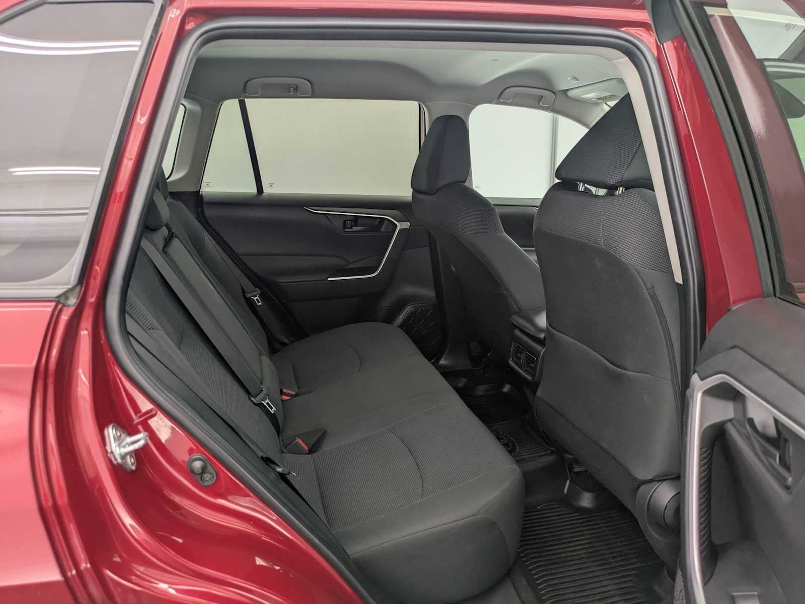 Thumbnail: 2024 Toyota RAV4 - 19