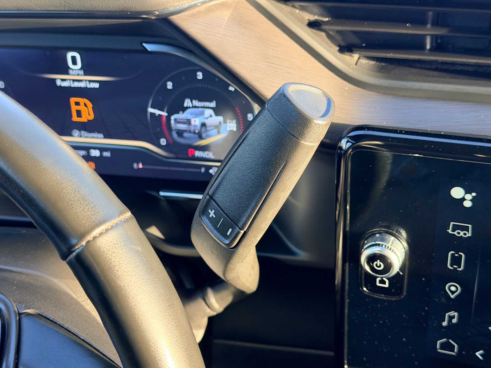 Thumbnail: 2025 GMC Sierra 3500 - 34