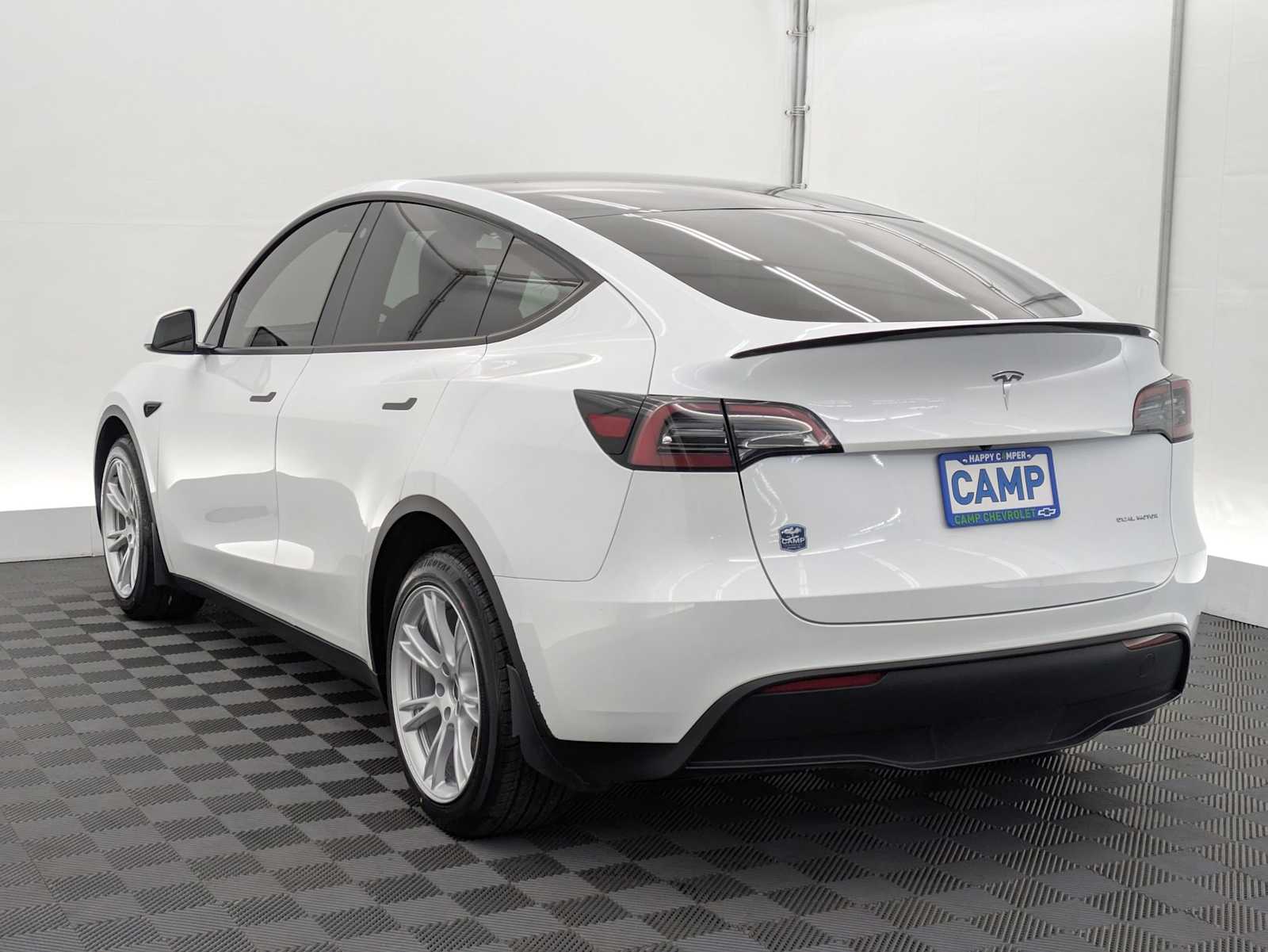 Thumbnail: 2023 Tesla Model Y - 4