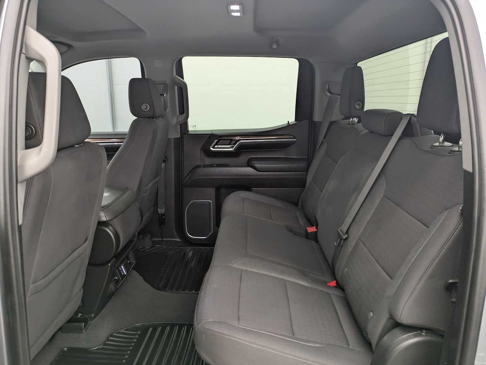 Thumbnail: 2023 Chevrolet Silverado 1500 - 21