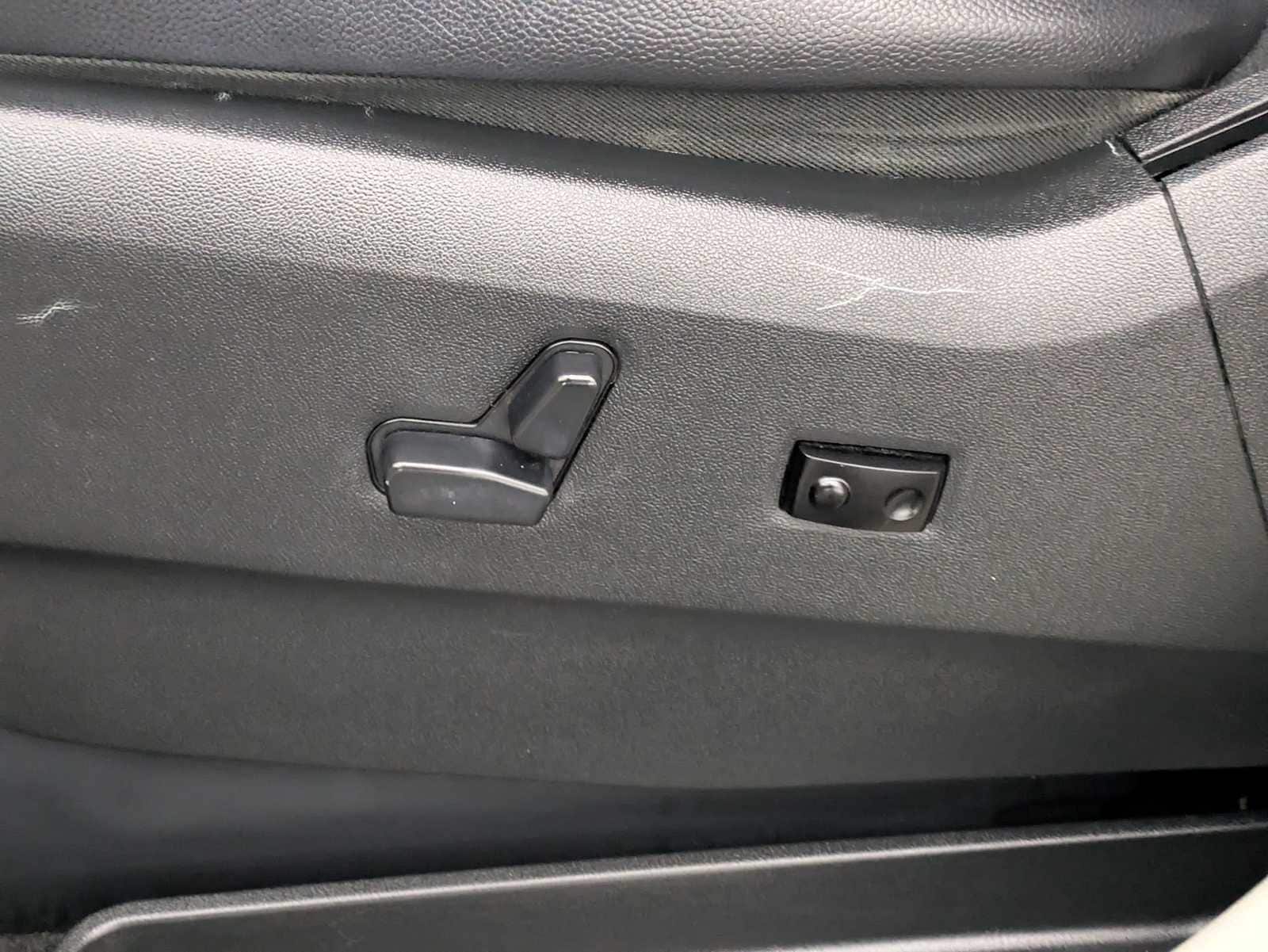 Thumbnail: 2017 Dodge Grand Caravan - 17