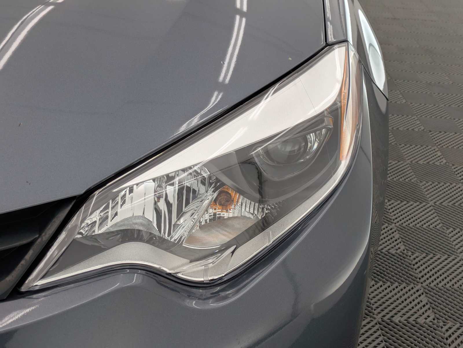 Thumbnail: 2015 Toyota Corolla - 10