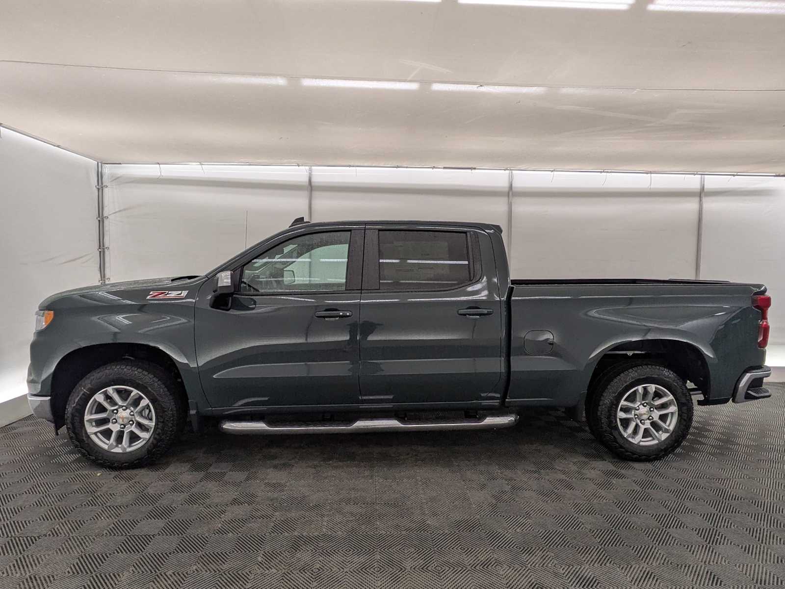 Thumbnail: 2026 Chevrolet Silverado 1500 - 3