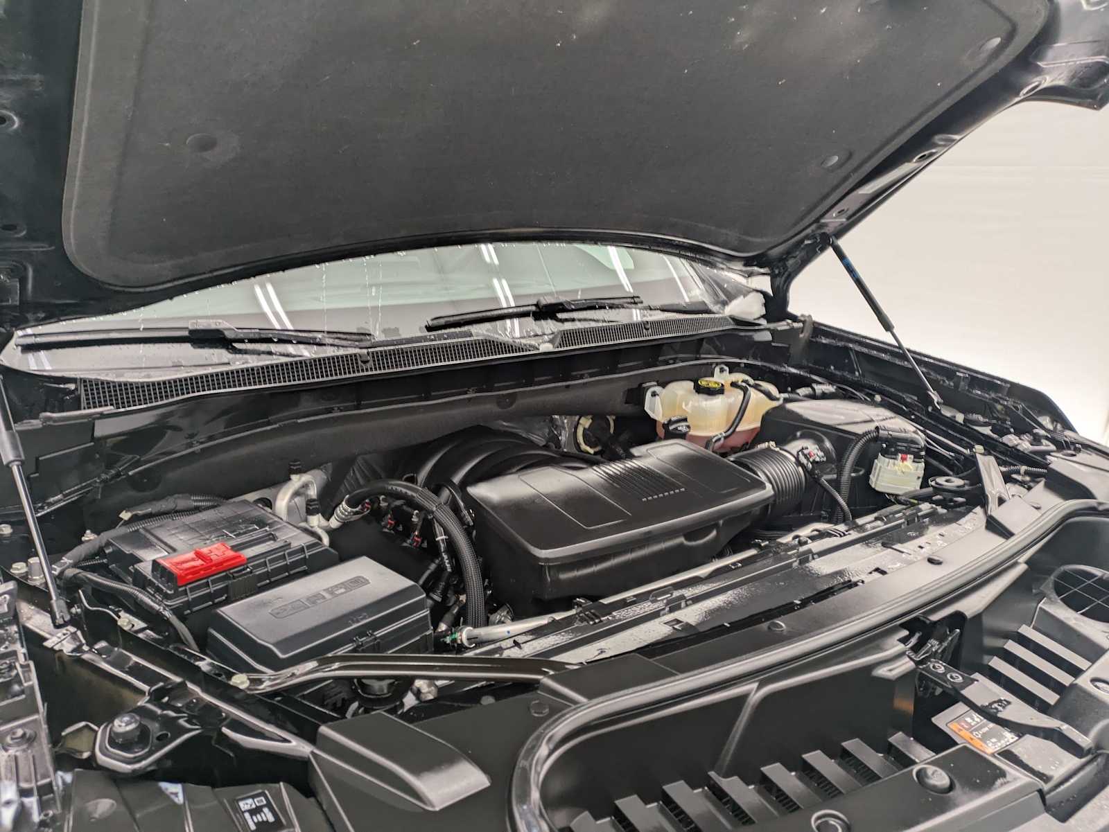 Thumbnail: 2023 Chevrolet Tahoe - 15