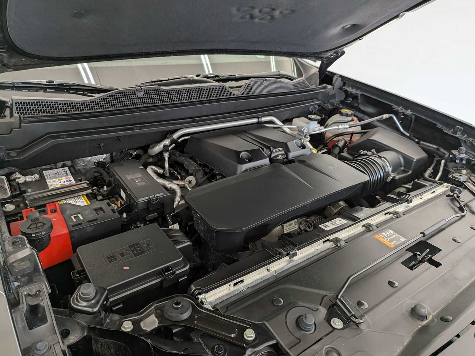 Thumbnail: 2024 Chevrolet Colorado - 17