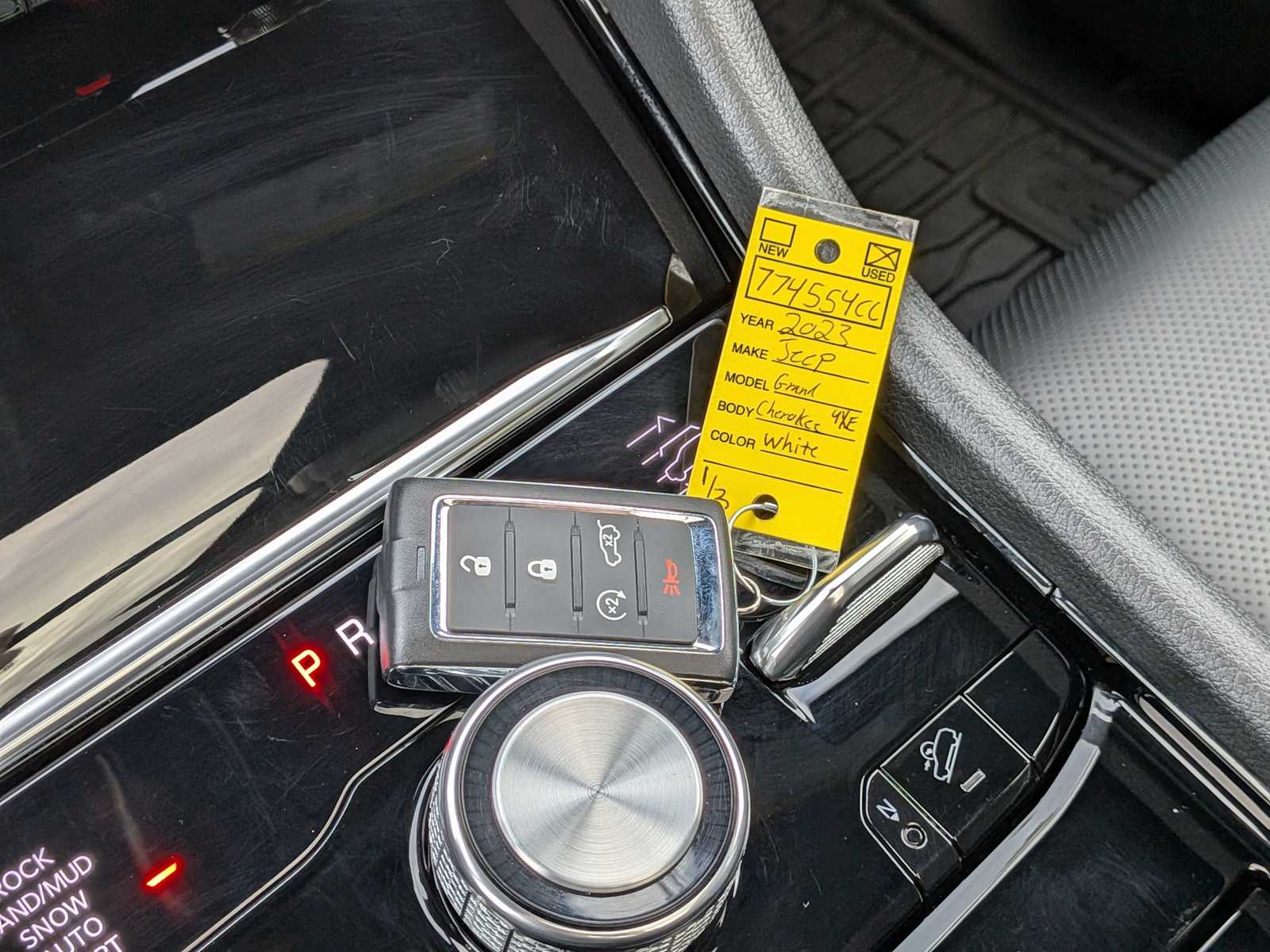 Thumbnail: 2023 Jeep Grand Cherokee - 37