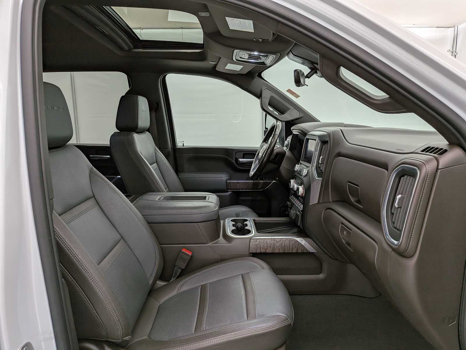 Thumbnail: 2021 GMC Sierra 2500 - 24