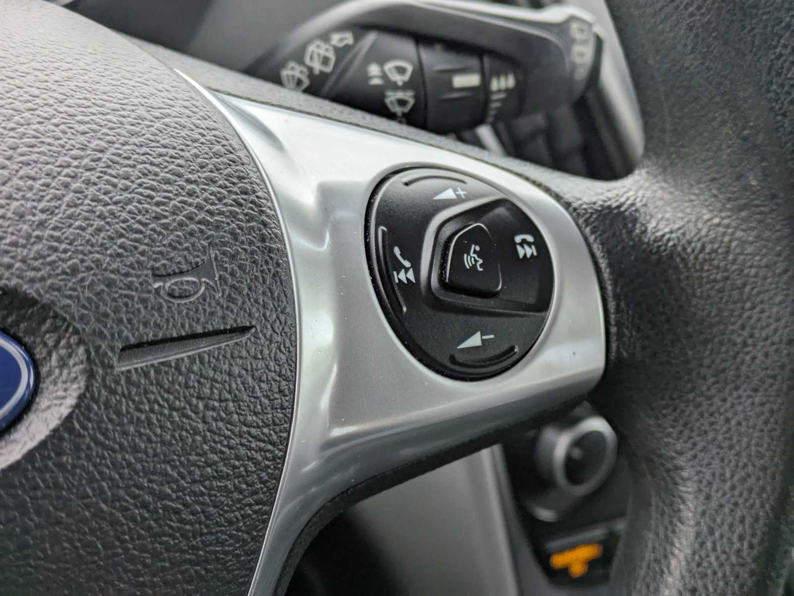 Thumbnail: 2015 Ford Escape - 25