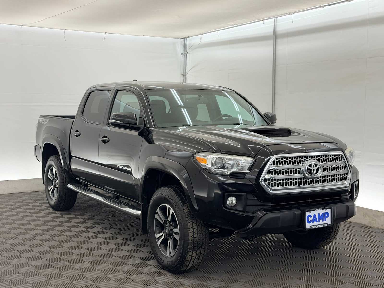 Thumbnail: 2016 Toyota Tacoma - 7