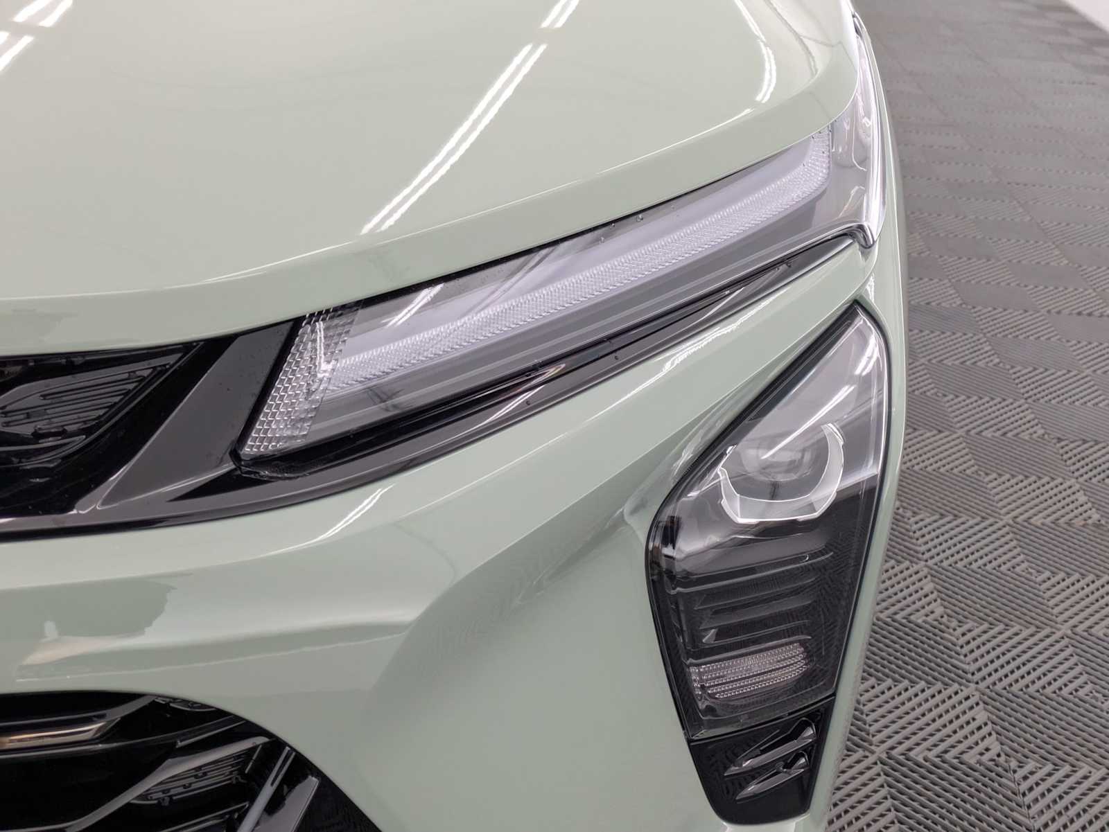 Thumbnail: 2026 Chevrolet Trax - 10