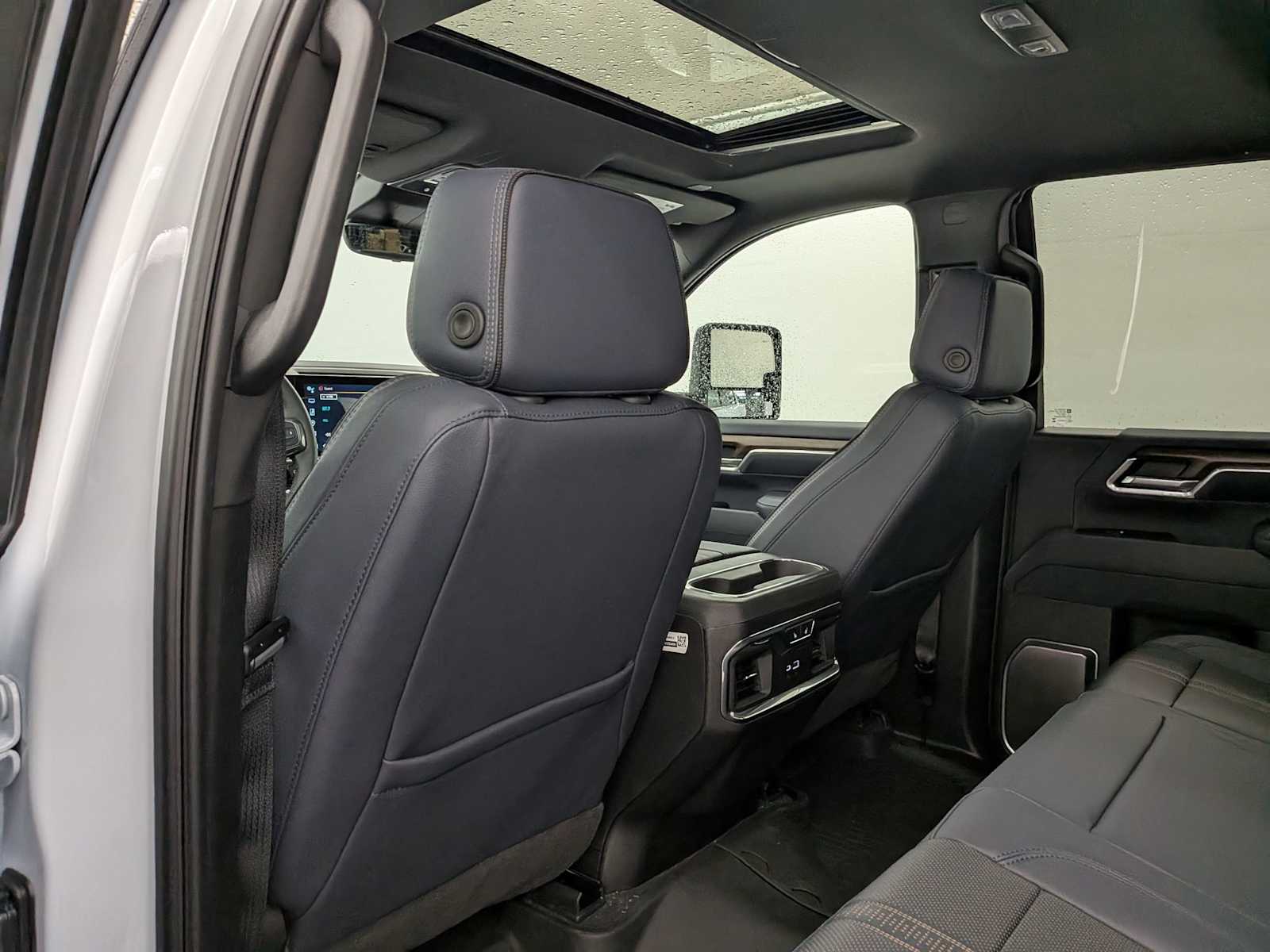 Thumbnail: 2026 Chevrolet Silverado 2500 - 21