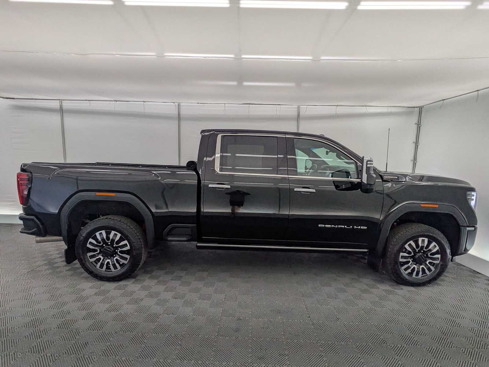 Thumbnail: 2025 GMC Sierra 3500 - 7