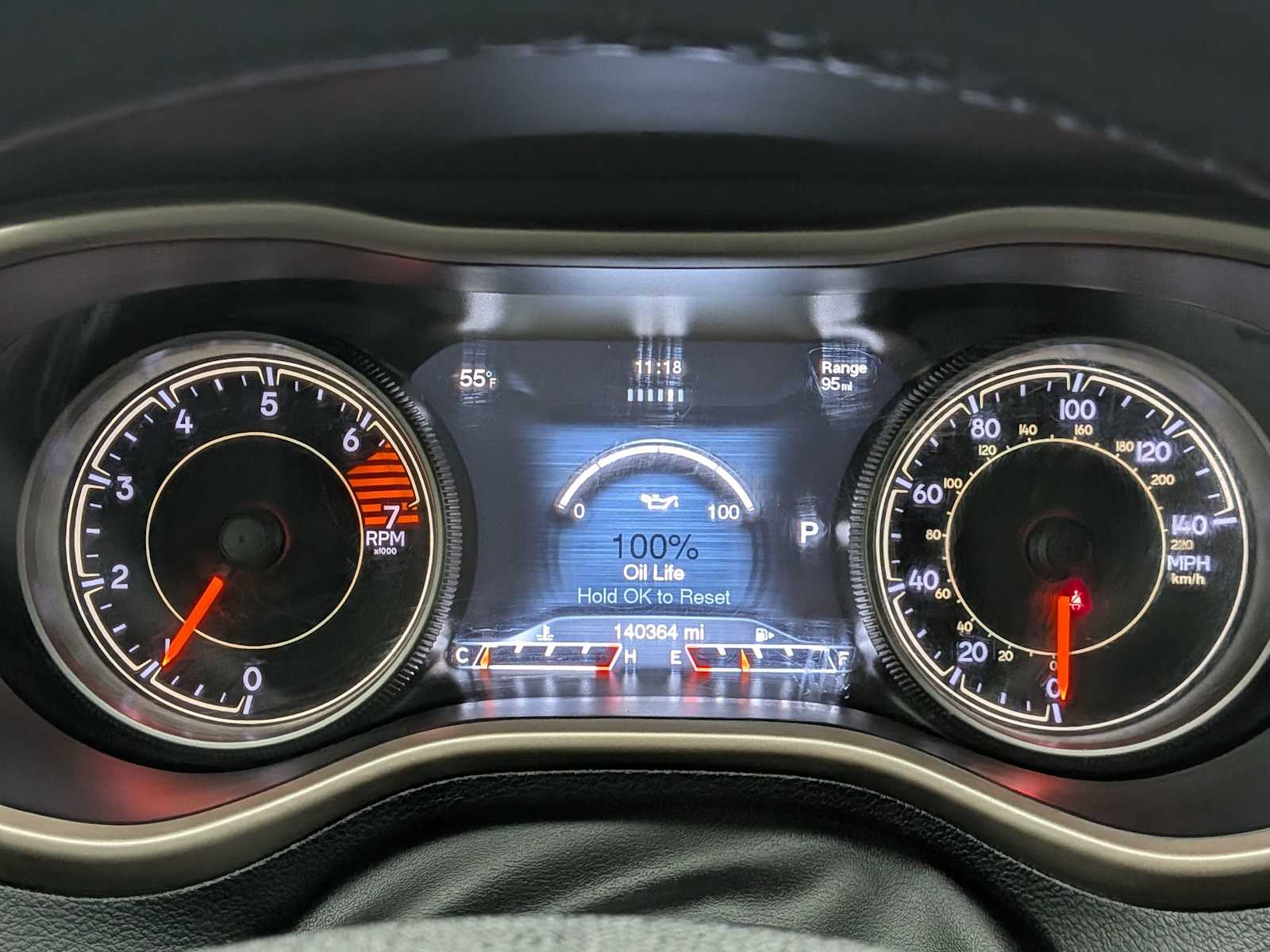 Thumbnail: 2018 Jeep Cherokee - 34