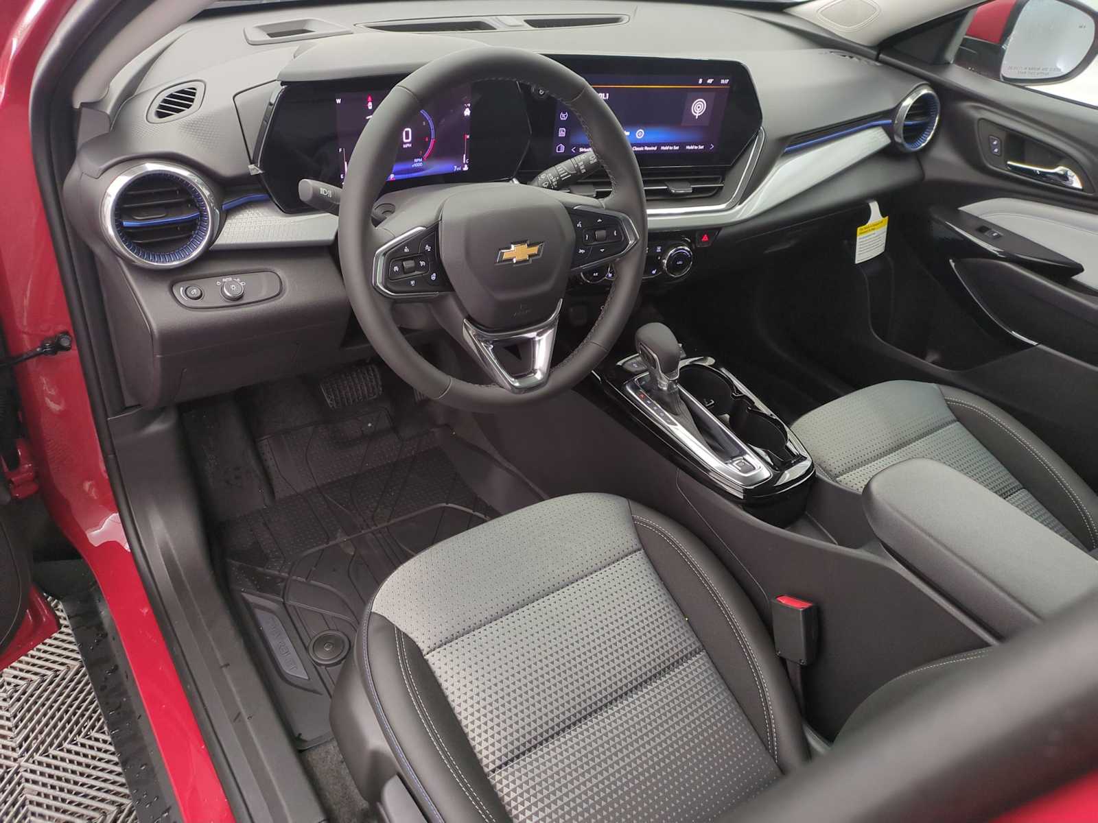 Thumbnail: 2026 Chevrolet Trax - 2