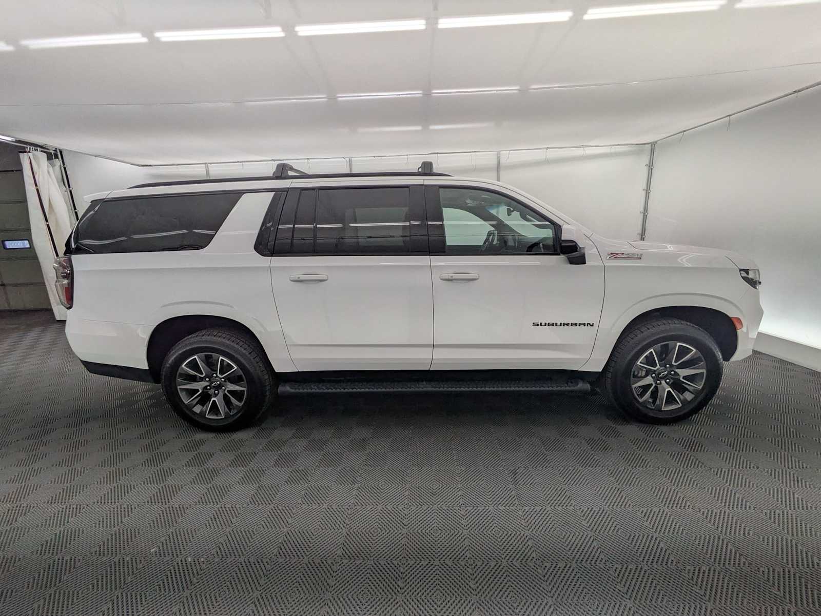 Thumbnail: 2024 Chevrolet Suburban - 7