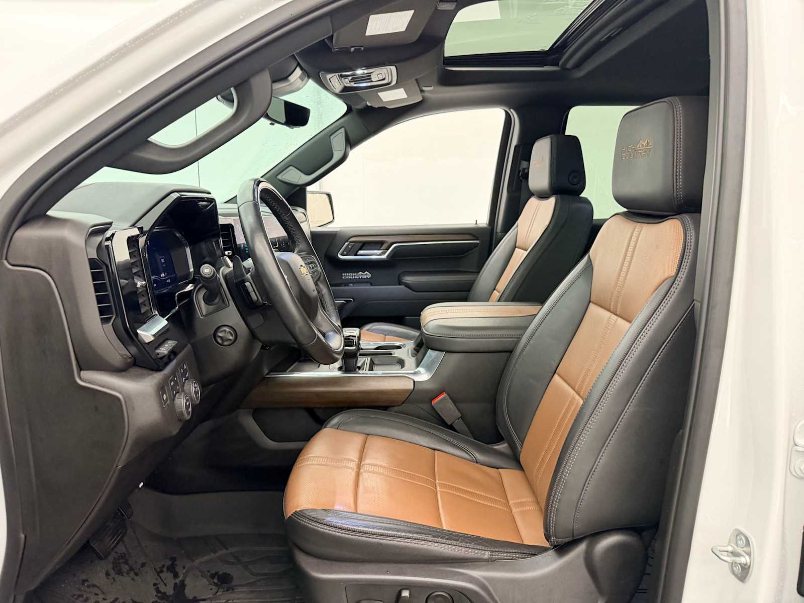 Thumbnail: 2024 Chevrolet Silverado 1500 - 19