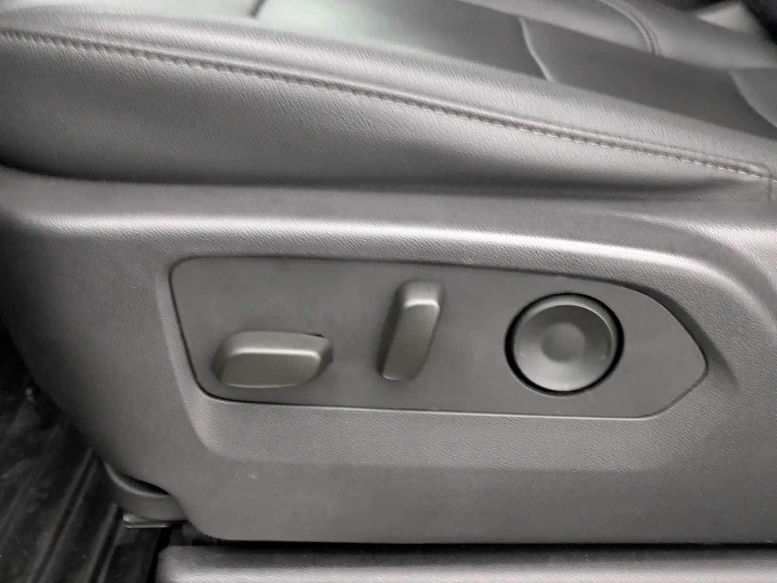 Thumbnail: 2024 Chevrolet Silverado 1500 - 20