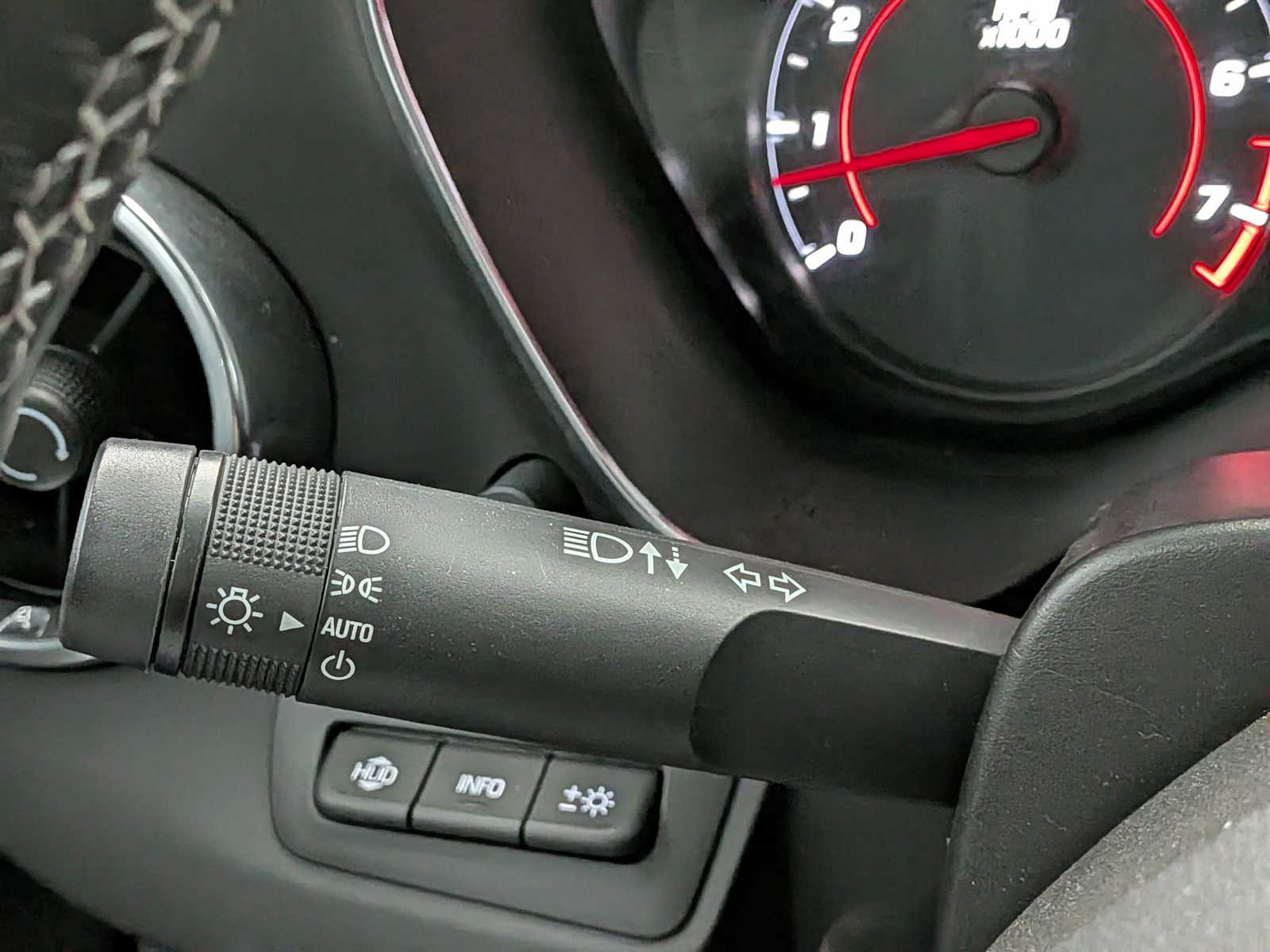 Thumbnail: 2016 Chevrolet Camaro - 25