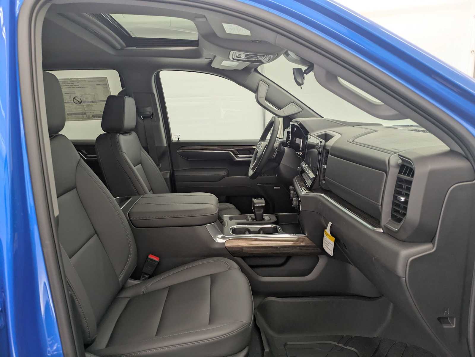 Thumbnail: 2025 Chevrolet Silverado 1500 - 25