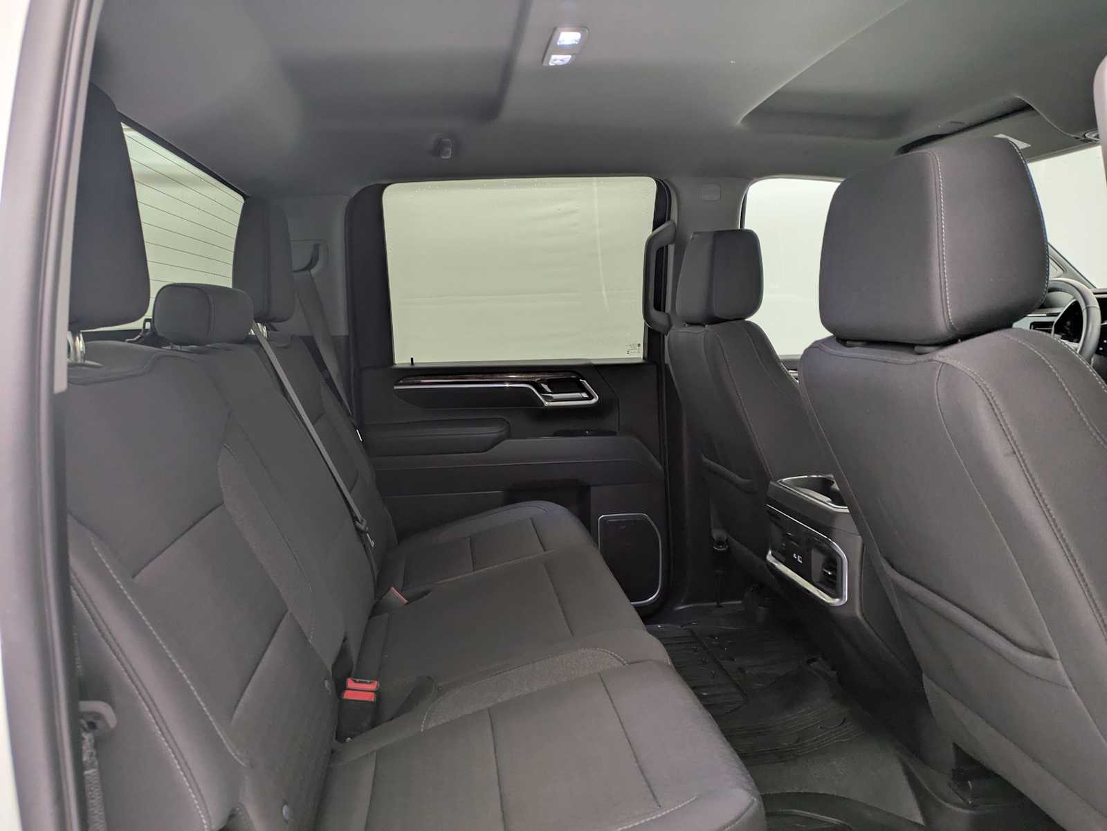 Thumbnail: 2025 GMC Sierra 3500 - 22