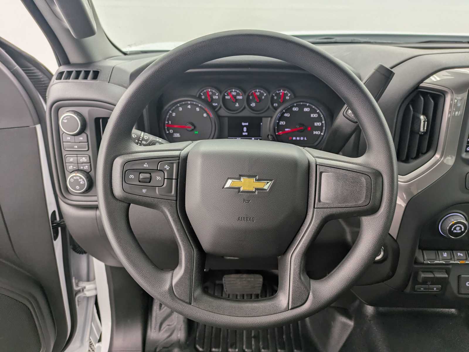Thumbnail: 2026 Chevrolet Silverado 3500 - 19
