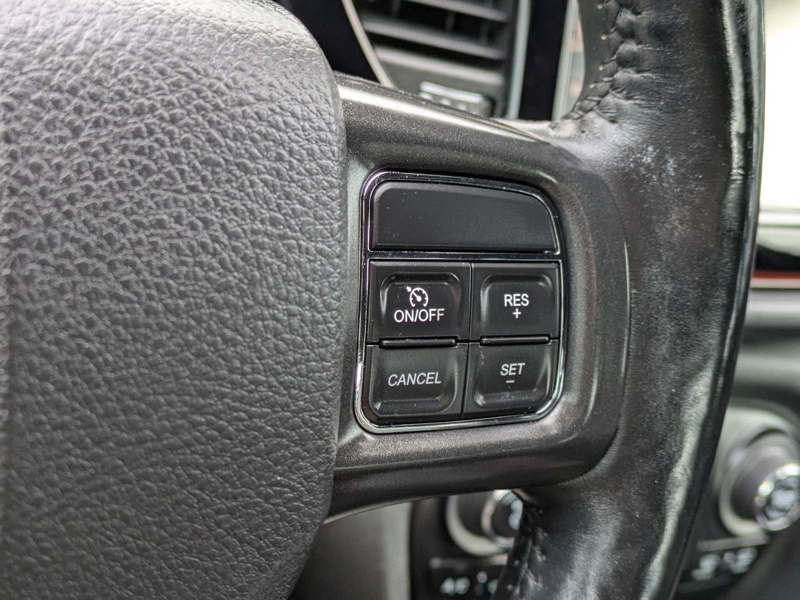 Thumbnail: 2016 Dodge Dart - 25