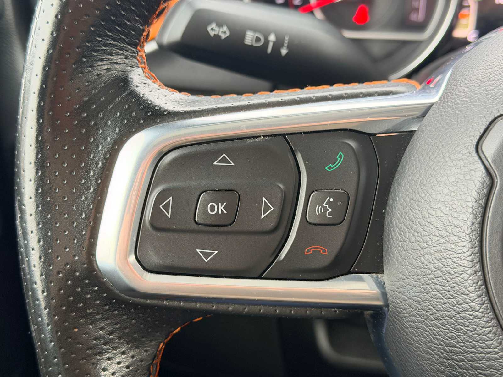 Thumbnail: 2022 Jeep Gladiator - 25