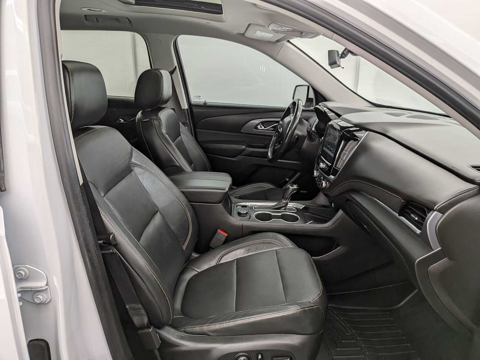 Thumbnail: 2019 Chevrolet Traverse - 24
