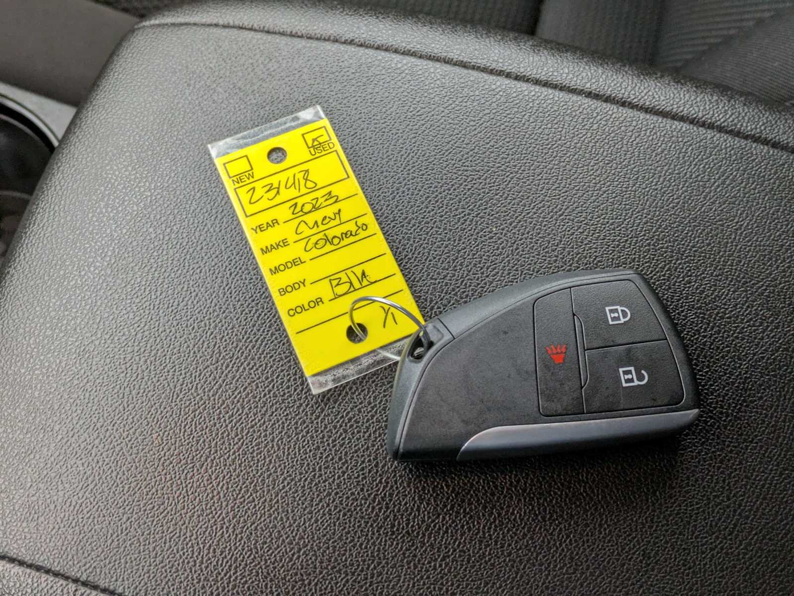 Thumbnail: 2023 Chevrolet Colorado - 34