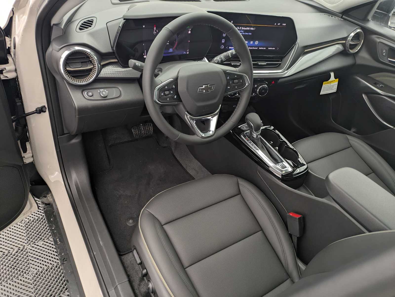 Thumbnail: 2026 Chevrolet Trax - 2