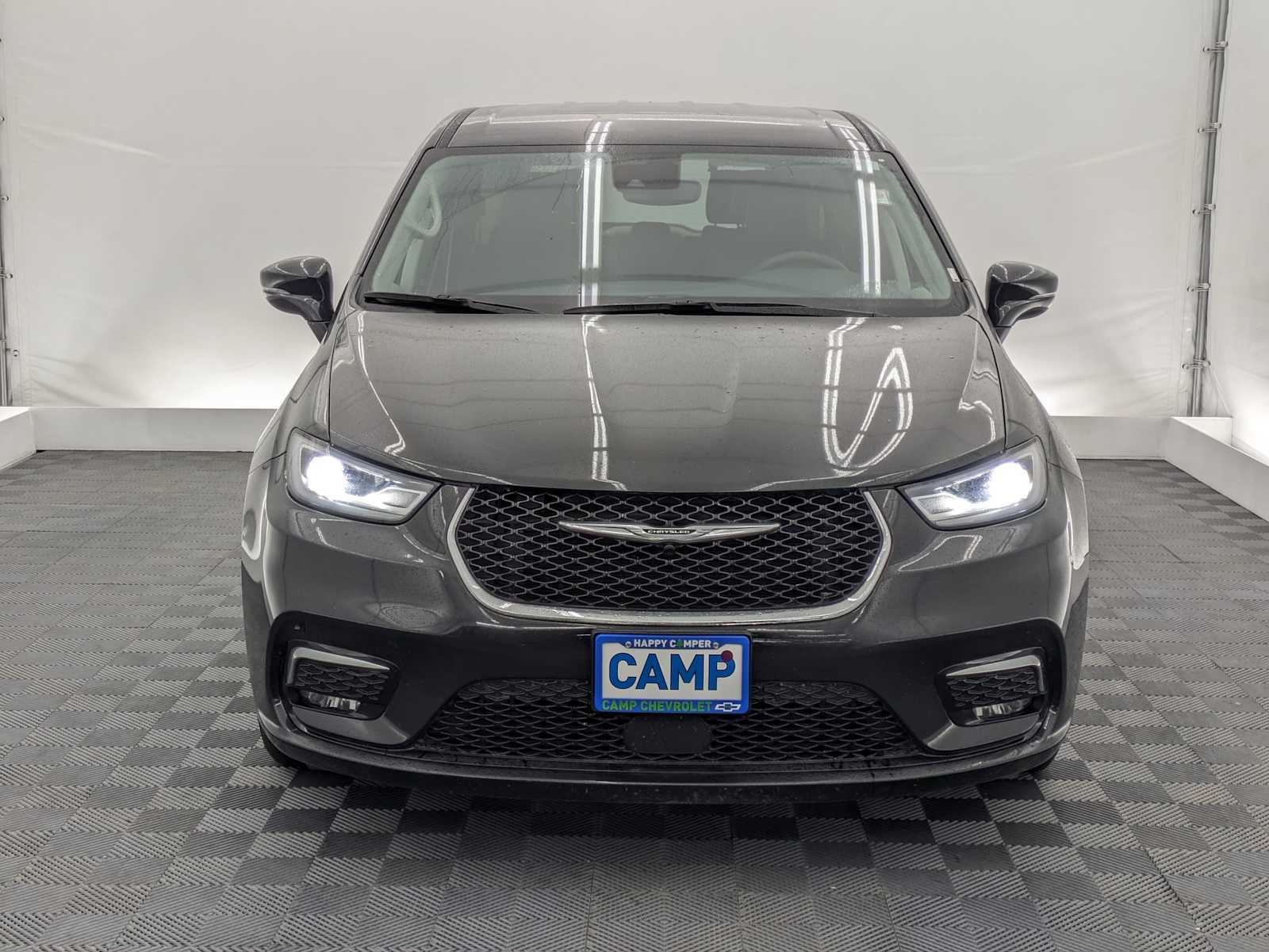 Thumbnail: 2024 Chrysler Pacifica - 9