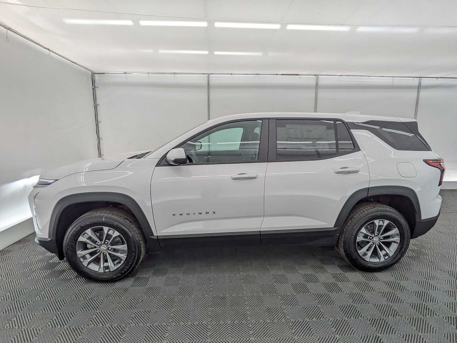 Thumbnail: 2026 Chevrolet Equinox - 3