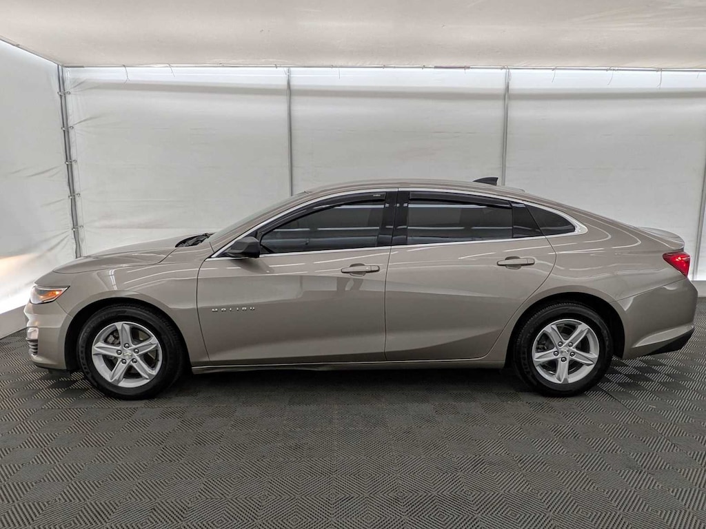 Used 2023 Chevrolet Malibu LS w/1LS Sedan